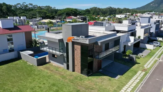 Casa com 4 Quartos à venda, 261m² no São João do Rio Vermelho, Florianópolis