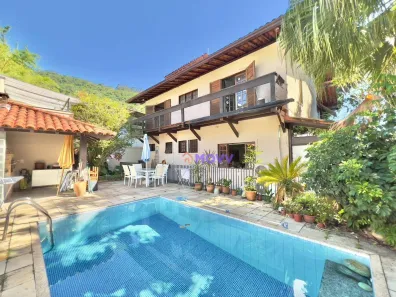 Casa com 3 Quartos à venda, 327m² no São Francisco, Niterói