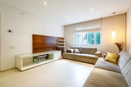 Casa com 4 Quartos à venda, 205m² no Vila Nova Conceição, São Paulo