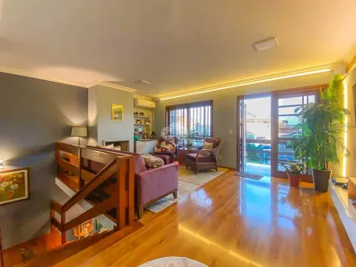 Casa com 3 Quartos à venda, 231m² no Jardim Algarve, Alvorada