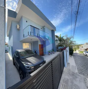 Casa de Condomínio com 4 Quartos à venda, 242m² no Ogiva, Cabo Frio