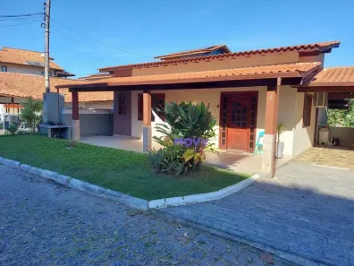 Casa de Condomínio com 3 Quartos à venda, 615m² no Badu, Niterói