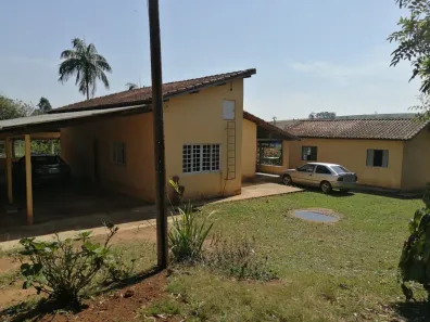 Fazenda/Sítio com 3 Quartos à venda, 100m² no Área Rural de Itapetininga, Itapetininga