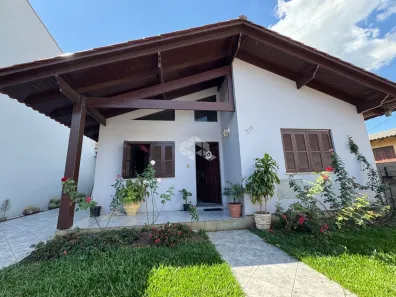 Casa com 4 Quartos à venda, 310m² no Várzea, Santa Cruz do Sul