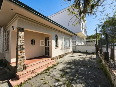 Imóvel Comercial para alugar, 360m² no Passo da Areia, Porto Alegre