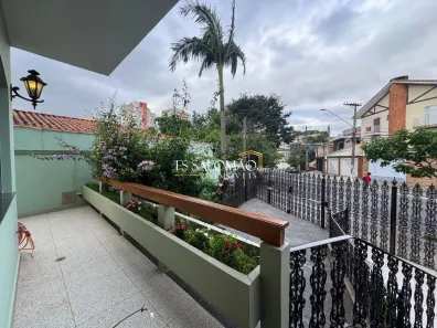 Casa com 4 Quartos para alugar, 438m² no Vila Romana, São Paulo