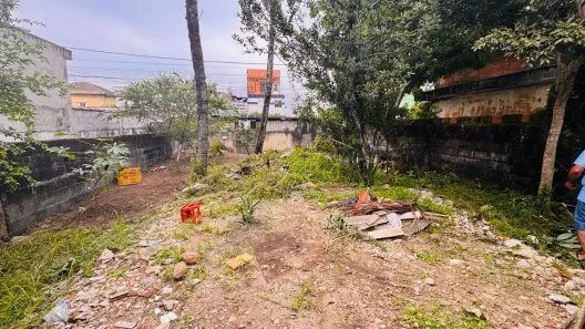 Lote/Terreno à venda, 300m² no Vila Jockei Clube, São Vicente