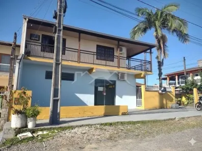 Casa com 3 Quartos à venda, 240m² no Ulysses Guimarães, Joinville