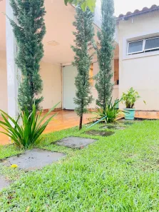Casa de Condomínio com 2 Quartos à venda, 180m² no Fazenda São Domingos, Goiânia