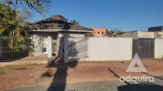 Casa com 3 Quartos à venda, 165m² no Uvaranas, Ponta Grossa