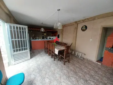Sobrado com 4 Quartos à venda, 192m² no Vila Domitila, São Paulo
