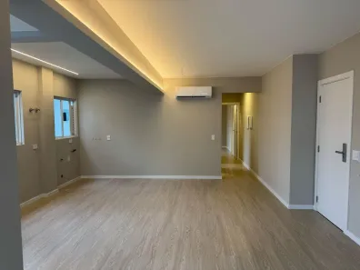 Apartamento com 2 Quartos à venda, 77m² no Centro, Balneário Camboriú
