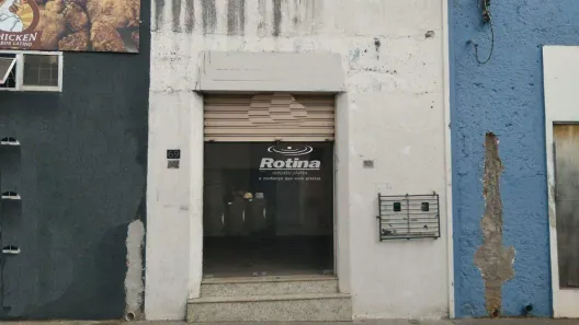 Ponto Comercial para alugar, 23m² no Fundinho, Uberlândia
