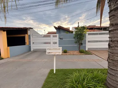Casa com 3 Quartos à venda, 200m² no Universitário, Campo Grande