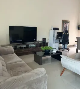 Casa com 3 Quartos para alugar, 220m² no Parque Verde, Belém