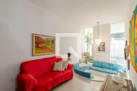 Casa com 3 Quartos à venda, 250m² no Bosque da Saúde, São Paulo