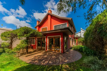 Casa de Condomínio com 3 Quartos à venda, 261m² no Santa Felicidade, Curitiba