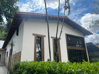 Casa com 3 Quartos à venda, 560m² no Jardim Marajoara, São Paulo