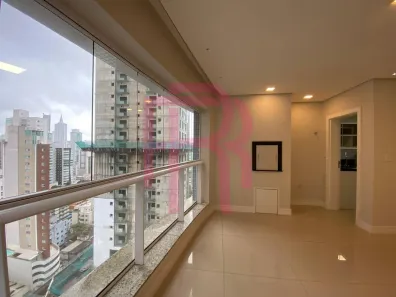 Apartamento com 3 Quartos para alugar, 131m² no Centro, Balneário Camboriú