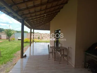 Fazenda/Sítio com 2 Quartos à venda, 200m² no Conjunto Alvorada, Uberlândia