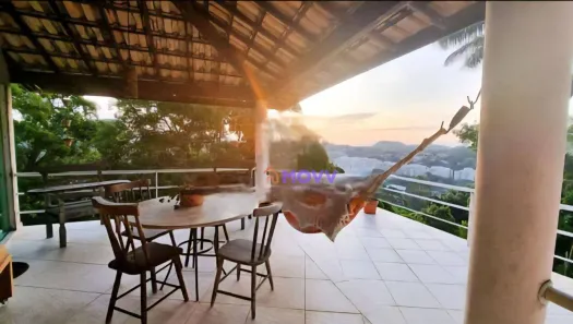 Casa de Condomínio com 4 Quartos à venda, 295m² no Badu, Niterói