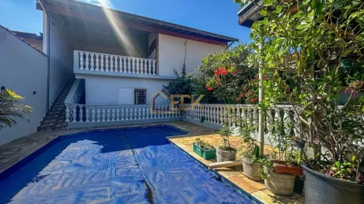 Sobrado com 4 Quartos à venda, 305m² no Parque Residencial Flor do Vale, Tremembé