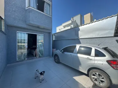 Sobrado com 2 Quartos à venda, 100m² no Rio Pequeno, Camboriú