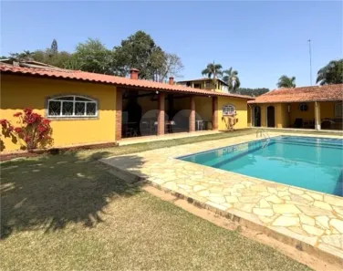 Fazenda/Sítio com 5 Quartos à venda, 500m² no Centro, Socorro