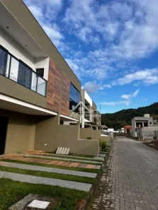 Casa de Condomínio com 3 Quartos à venda, 156m² no Jardim Carolina, Ubatuba