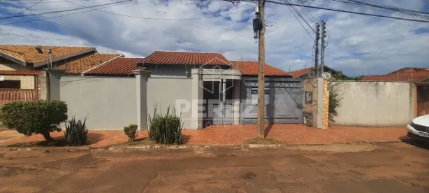Casa com 4 Quartos à venda, 253m² no Tiradentes, Campo Grande