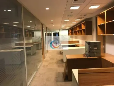 Sala Comercial para alugar, 214m² no Vila Olímpia, São Paulo