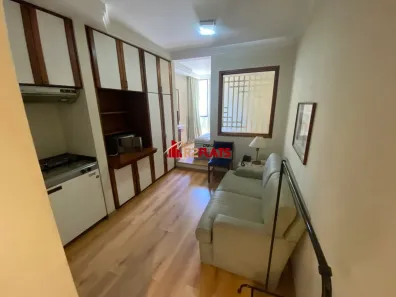 Flat com 1 Quarto para alugar, 33m² no Cerqueira César, São Paulo
