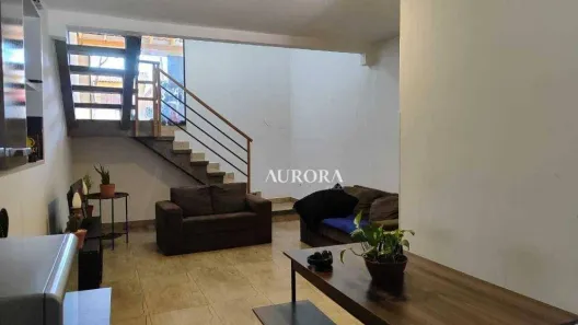 Casa com 2 Quartos à venda, 61m² no Califórnia, Londrina