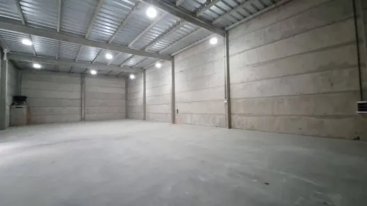 Galpão/Depósito/Armazém para alugar, 450m² no Centro, Camboriú