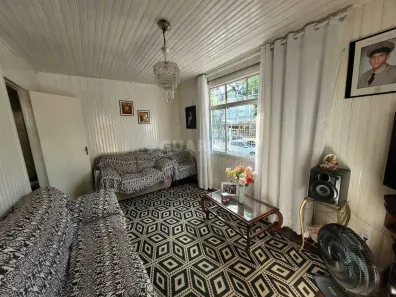 Imóvel Comercial com 4 Quartos para alugar, 240m² no Cristal, Porto Alegre
