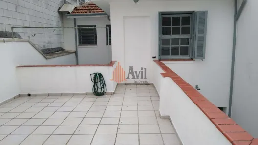 Casa com 3 Quartos para alugar, 210m² no Vila Bertioga, São Paulo