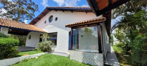 Casa com 4 Quartos para venda ou aluguel, 220m² no Caraguatá, Mairiporã