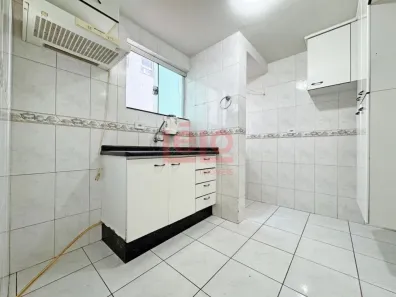 Apartamento com 3 Quartos à venda, 54m² no Vila Bosque, Maringá