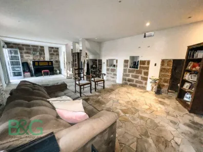 Sobrado com 4 Quartos à venda, 250m² no Centro, Indaiatuba