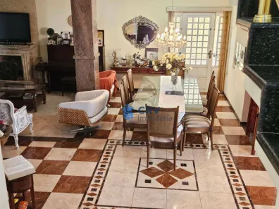 Casa com 5 Quartos à venda, 520m² no Mediterrâneo, Londrina