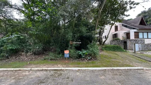 Lote/Terreno à venda, 390m² no Costeira do Pirajubaé, Florianópolis