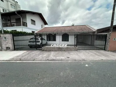 Casa com 4 Quartos para alugar, 164m² no Valparaiso, Blumenau