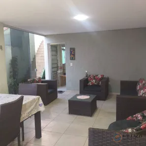 Casa com 2 Quartos à venda, 166m² no Jardim Guaciara, Taboão da Serra