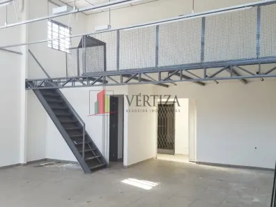 Galpão/Depósito/Armazém à venda, 180m² no Vila Olímpia, São Paulo