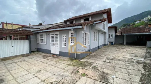 Casa com 4 Quartos à venda, 168m² no Nossa Senhora de Fátima, Teresópolis