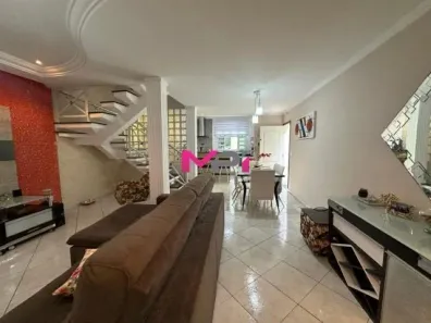 Sobrado com 3 Quartos à venda, 179m² no Jardim Sarapiranga, Jundiaí