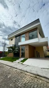 Casa de Condomínio com 4 Quartos à venda, 284m² no Mangueirão, Belém