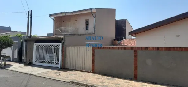Sobrado com 3 Quartos à venda, 220m² no Parque Novo Mundo, Americana