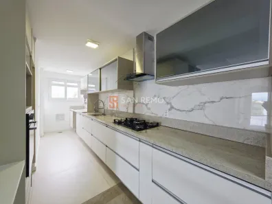 Apartamento com 3 Quartos para alugar, 124m² no Coqueiros, Florianópolis