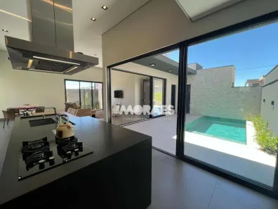 Casa de Condomínio com 2 Quartos à venda, 180m² no Residencial Villa de León, Piratininga